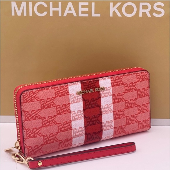 Michael Kors Large Continental Wallet Wristlet Dark Sangria - Picture 7 of 14